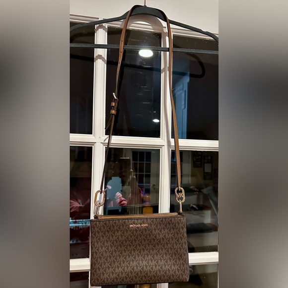 Michael Kors Trisha Medium Logo Crossbody Bag - Excellent Condition - Picture 2 of 6
